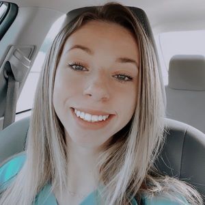 Meet your Posher, Avery